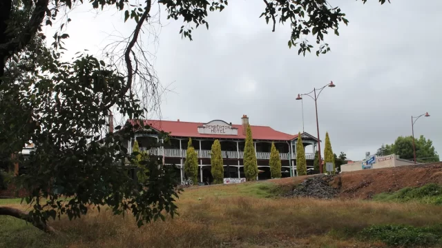 bibbulum track ends at the hotel